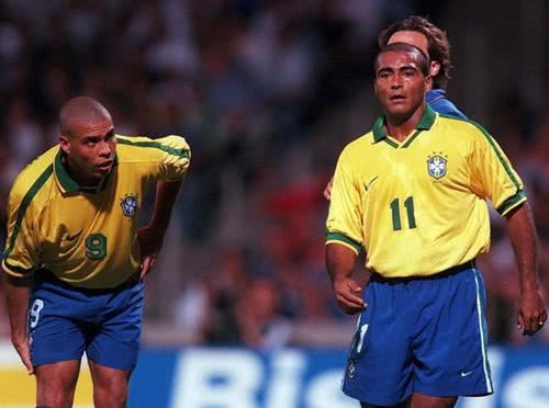 更衣室气氛 更衣室气氛